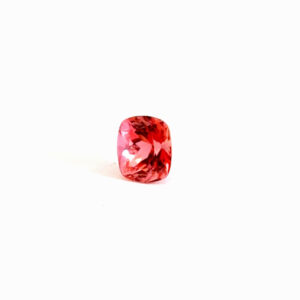 ヴェイリネナイト 0.71CT