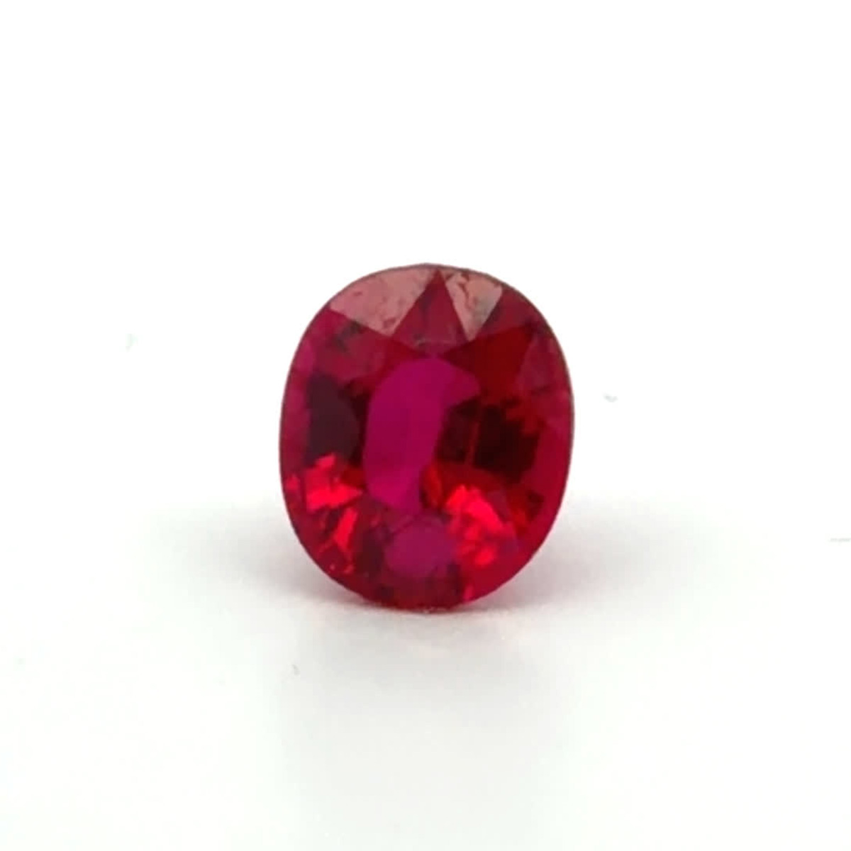 ビルマ産ルビー　1.50CT（加熱）ＧＩＡ鑑別の商品画像 1